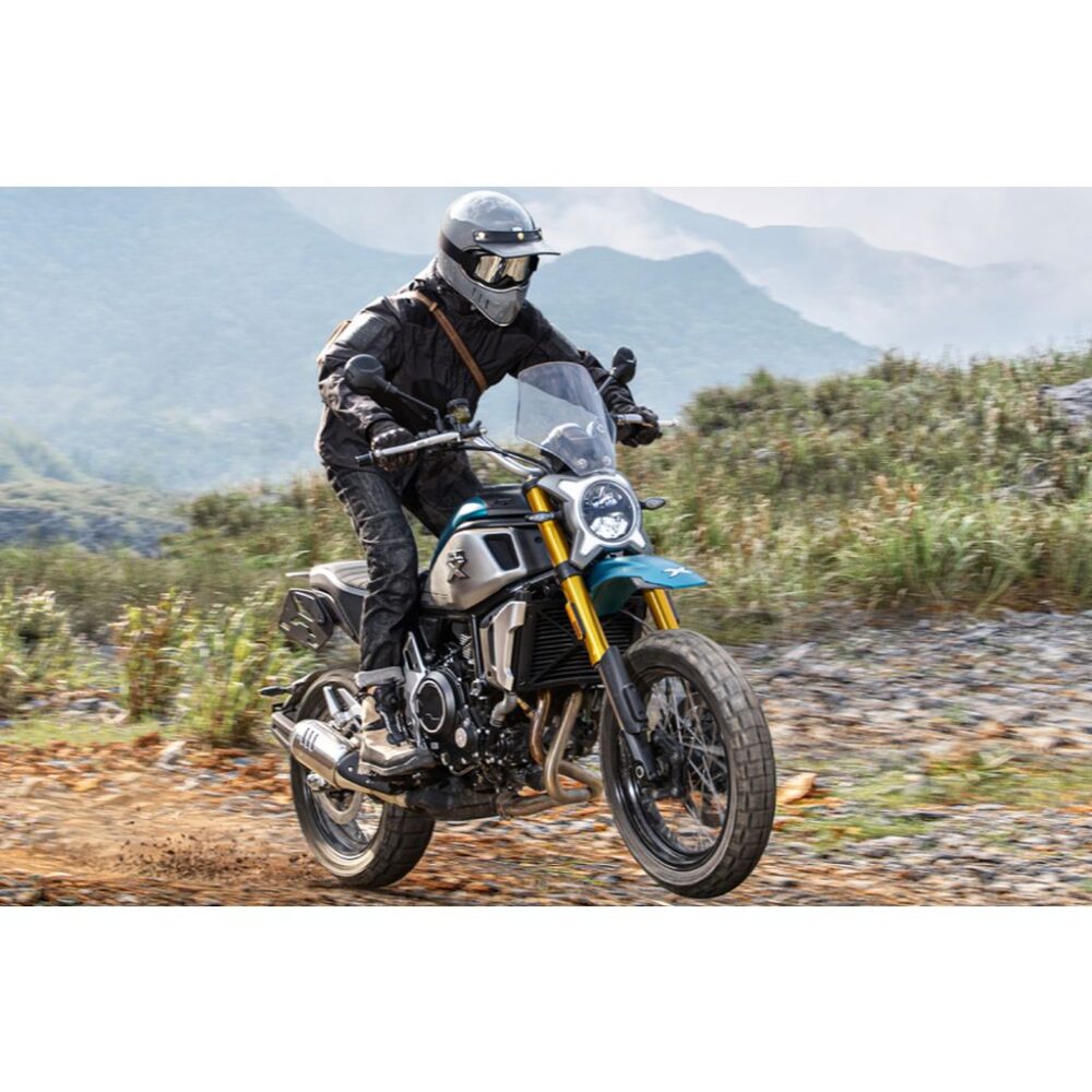 CFMOTO 700CL-X ADVENTURE
