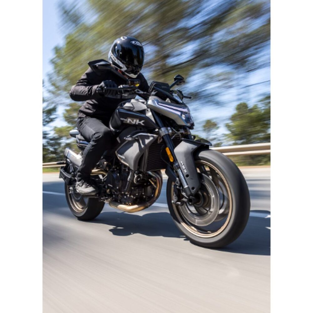 CFMOTO NAKED 800NK SPORT