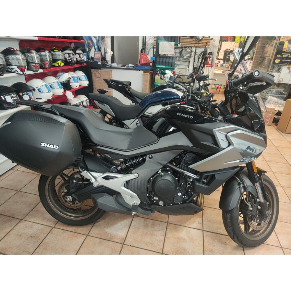 CFMOTO 700MT del 2024