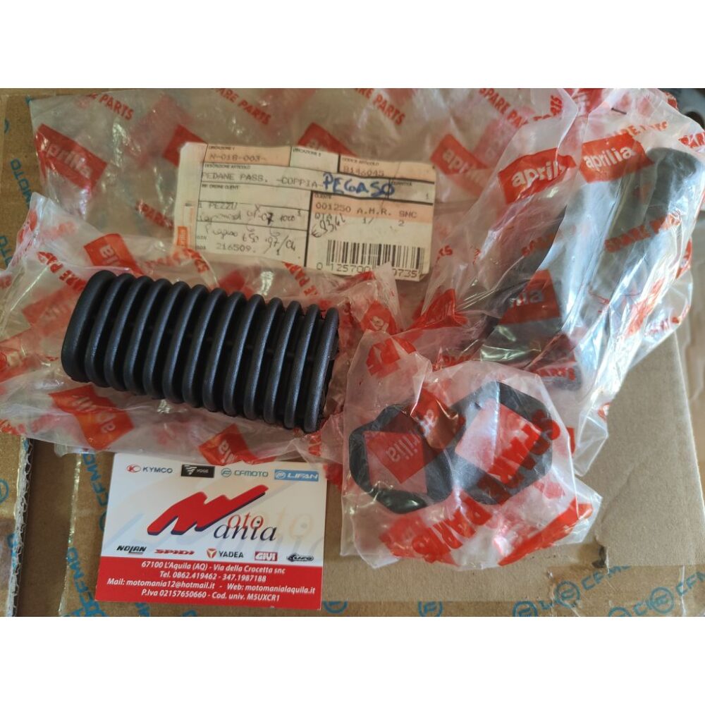 PEDANE PASSEGGERO (COPPIA) APRILIA AP8146045