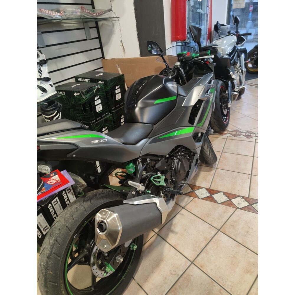 KAWASAKY NINJA 500 DEL 2024