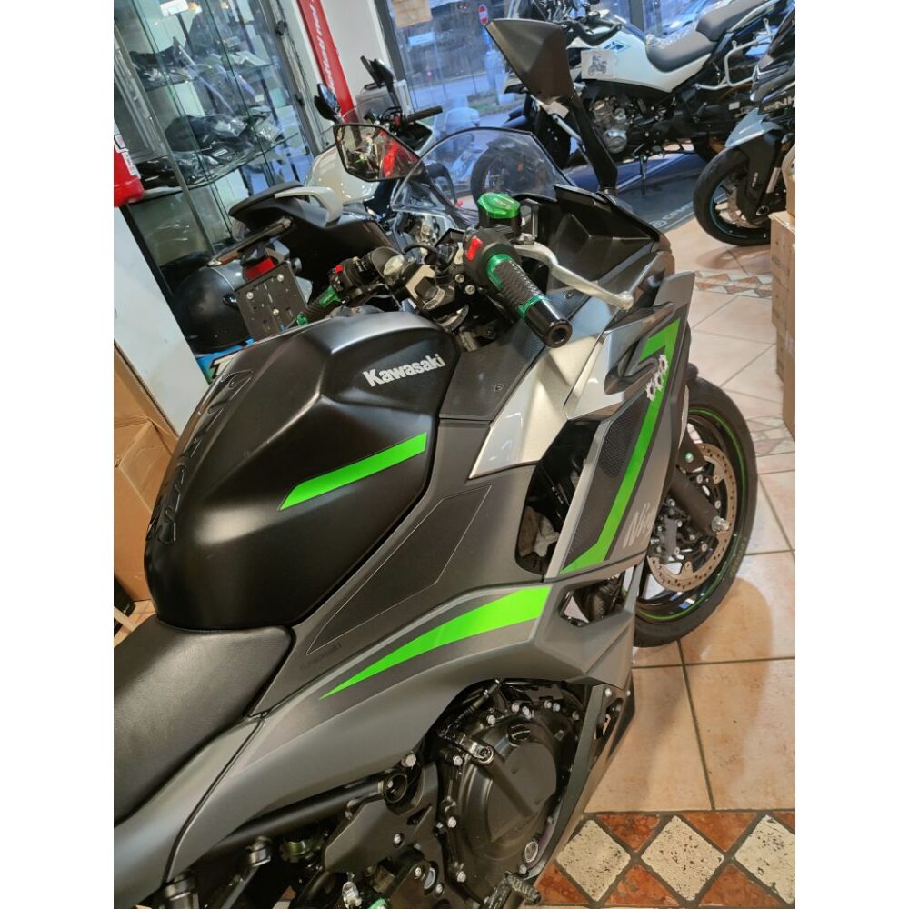KAWASAKY NINJA 500 DEL 2024
