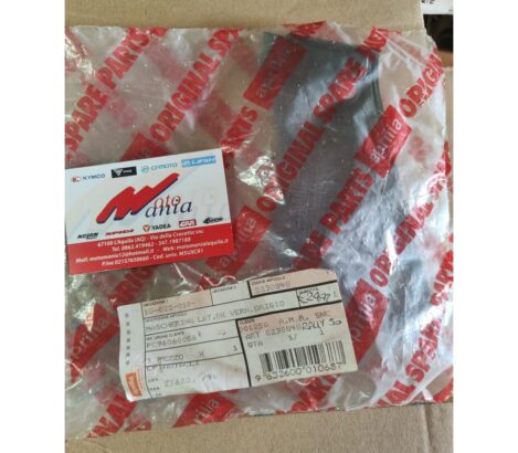 MASCHERINA LATERALE DESTRA APRILIA RALLY AP8238848