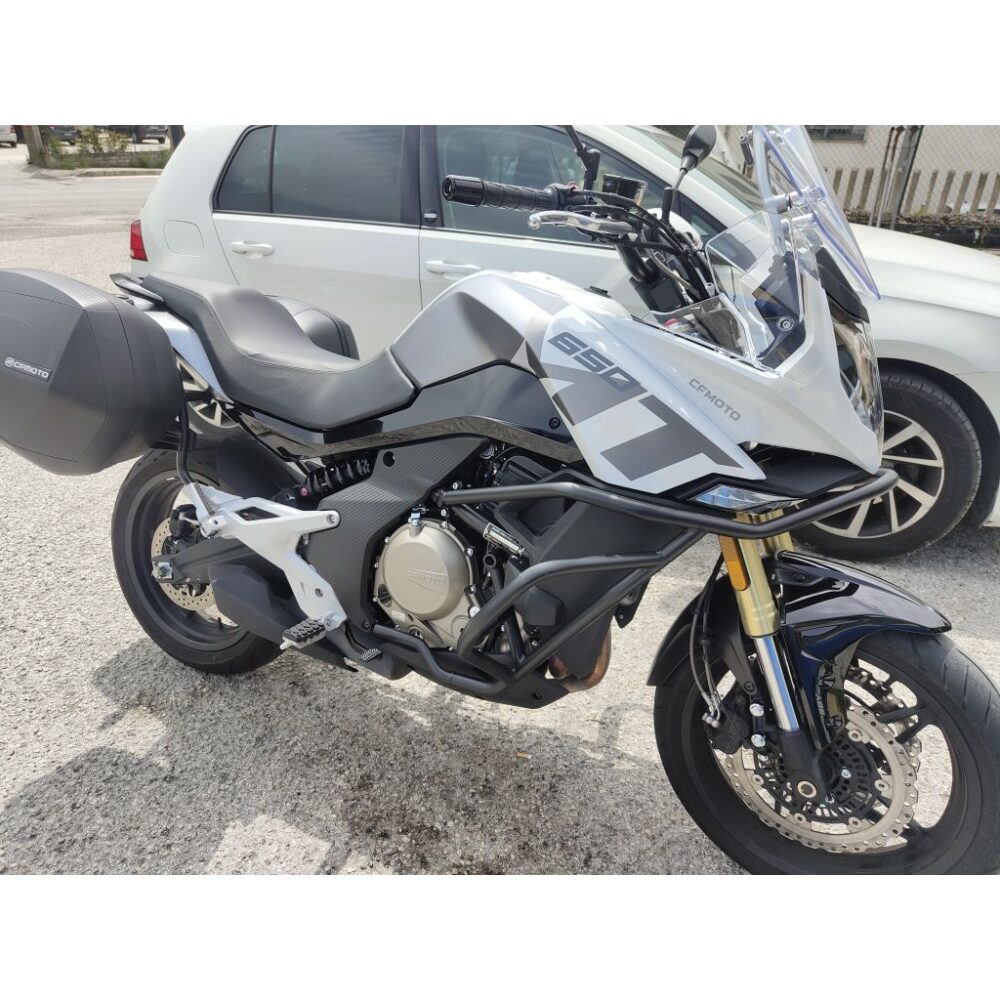 CFMOTO 650MT DEL 2023