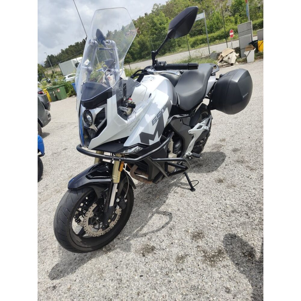 CFMOTO 650MT DEL 2023