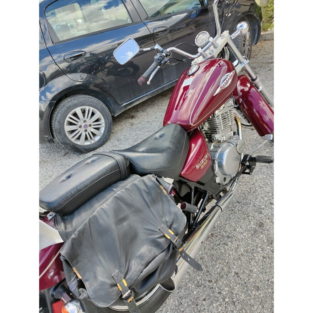 SUZUKI MARAUDER 250 DEL 1999