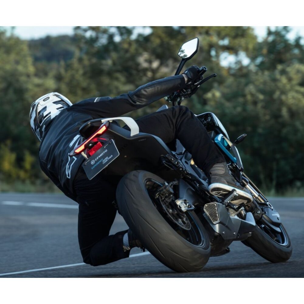 CFMOTO 675NK NAKED